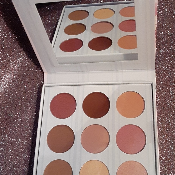 Laura Ashley Makeup Laura Ashley Eyeshadow Palette Poshmark